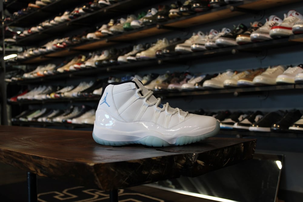 AIR JORDAN XI (11) "LEGEND BLUE" (2015)