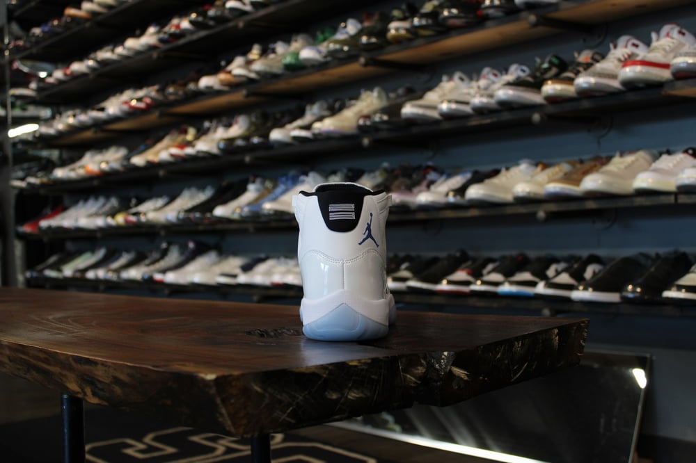 AIR JORDAN XI (11) "LEGEND BLUE" (2024)
