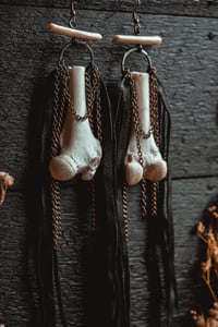 Image 5 of Raccoon bone earrings 