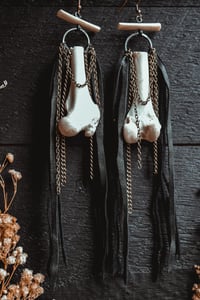 Image 8 of Raccoon bone earrings 