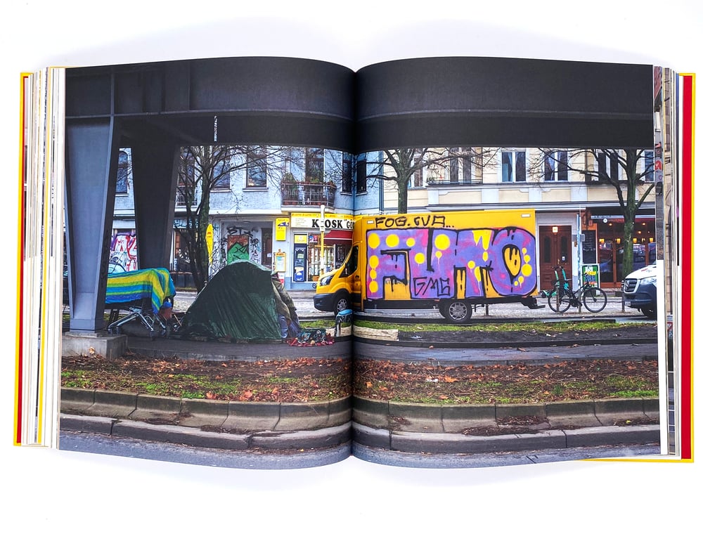 POST GRAFFITI – SIMPLY DELIVERED