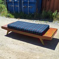 Image 5 of Lit de repos/ daybed modèle "Jour et nuit" Free Span
