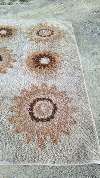 Image 4 of Tapis années 70 dralon