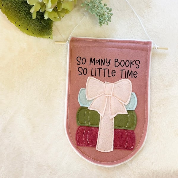 Image of ‘So Many Books So Little Time’ Banner