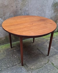Image 3 of Table extensible en teck par Alberts Tibro