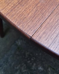 Image 4 of Table extensible en teck par Alberts Tibro