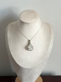 Image 2 of Moonstone in Sterling Silver