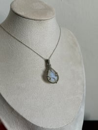 Image 5 of Moonstone in Sterling Silver