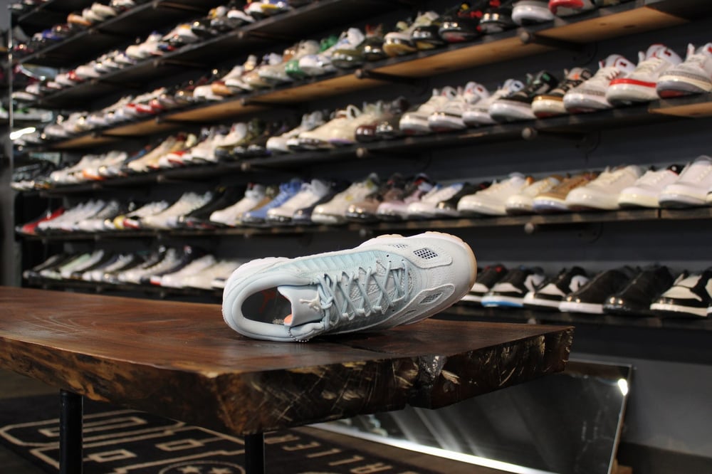 AIR JORDAN XI LOW IE (11) "EYBL PE" (2024)