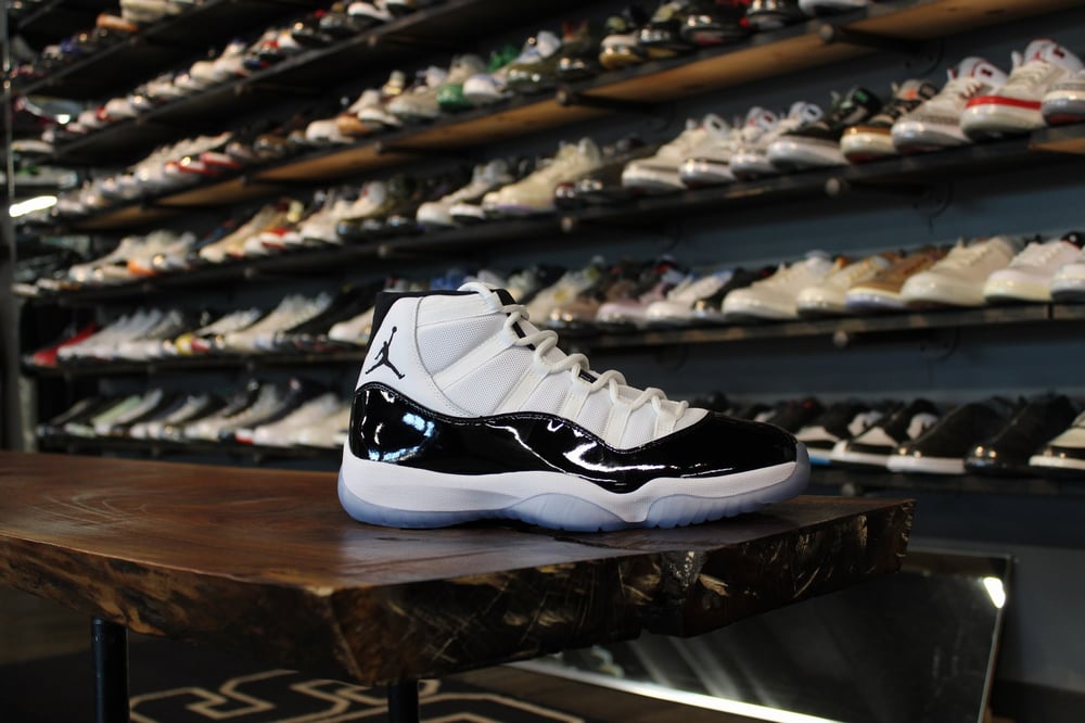 AIR JORDAN XI (11) "CONCORD" (2018)