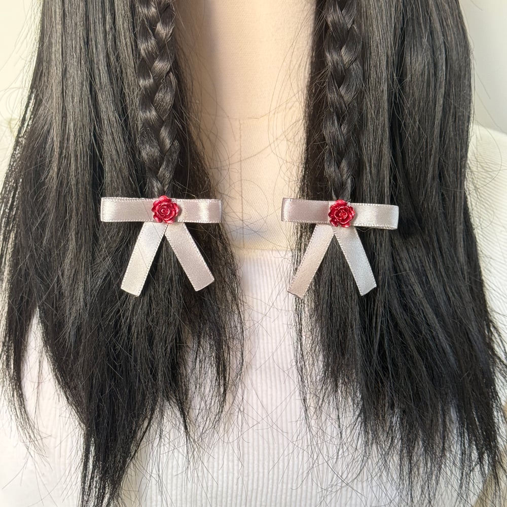 Image of Little Gray Bow Clips
