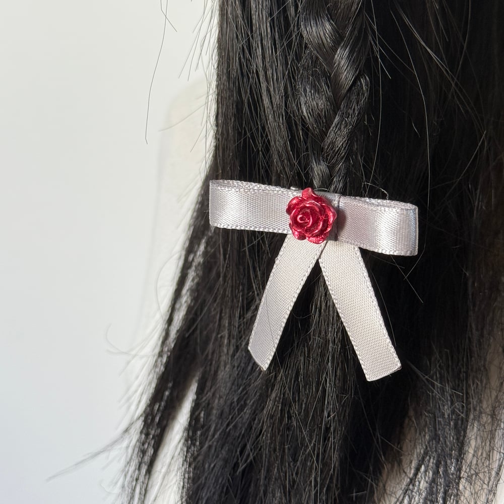 Image of Little Gray Bow Clips