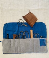 Image 2 of Trousse d’artistes ou jardinier