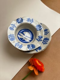 Image 4 of A B R I L 