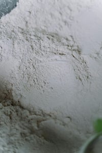 Image 2 of Dry Shampoo