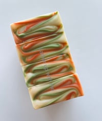 Image 1 of Grapefruit & Mint