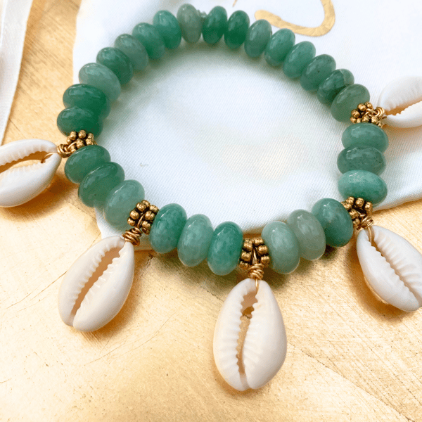 Image of Aventurine Cowrie Bracelet
