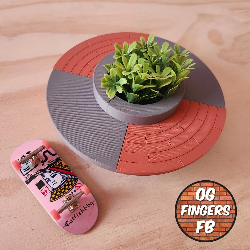 Image of Decorative bench  Planter. Plus Free key Chain sign.