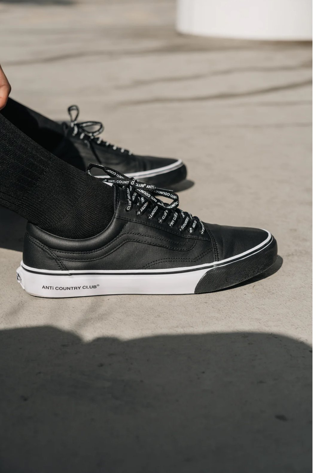 VANS x ANTi COUNTRY CLUB TOKYO COLLABORATION OLD SKOOL SHOES [2025 VANS x ANTi COUNTRY CLUB TOKYO COLLABORATION OLD SKOOL SHOES [2025