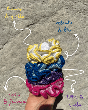 Image of SCRUNCHIES 