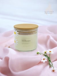 Image 2 of Floral Enchantment 14 OZ Sweet Pea Scented 3-Wick Soy Wax Candle - Spring Scented Soy Candle