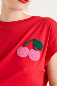 Image 1 of Camiseta roja cereza