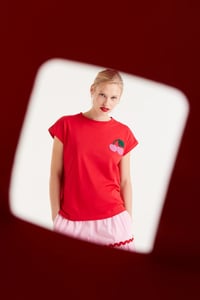 Image 5 of Camiseta roja cereza