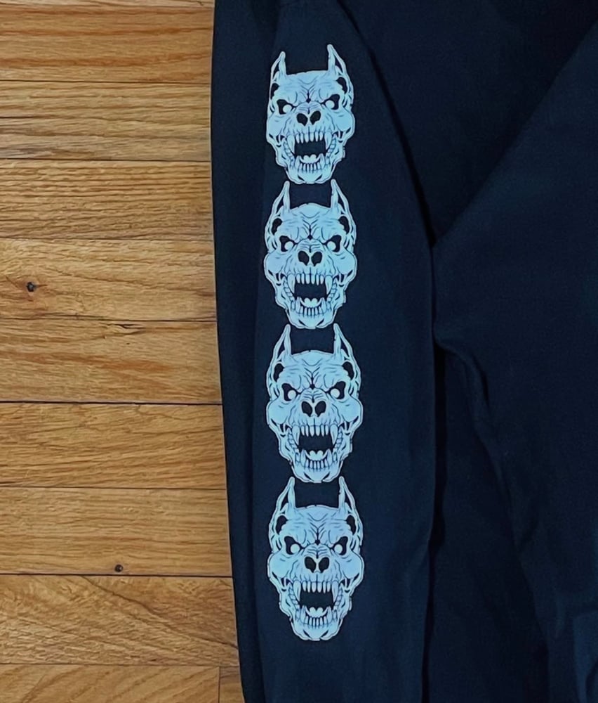 Image of Dog Head Long-Sleeve