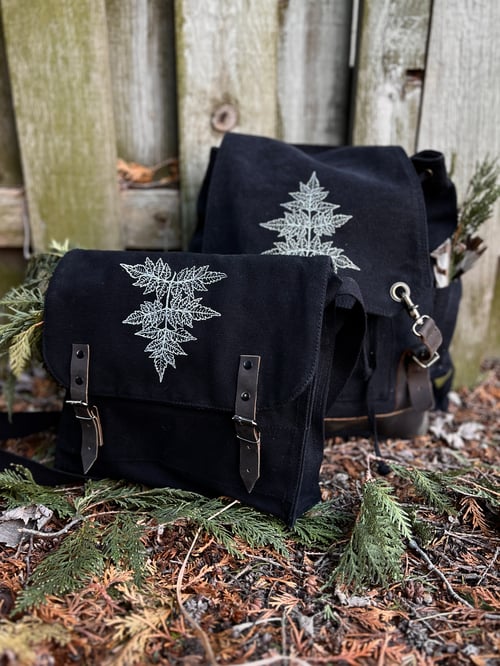 Image of POISON HEMLOCK CROSSBODY BAG
