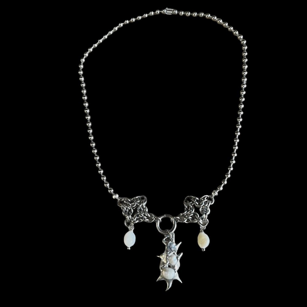 Image of Pearl Bastion Necklace