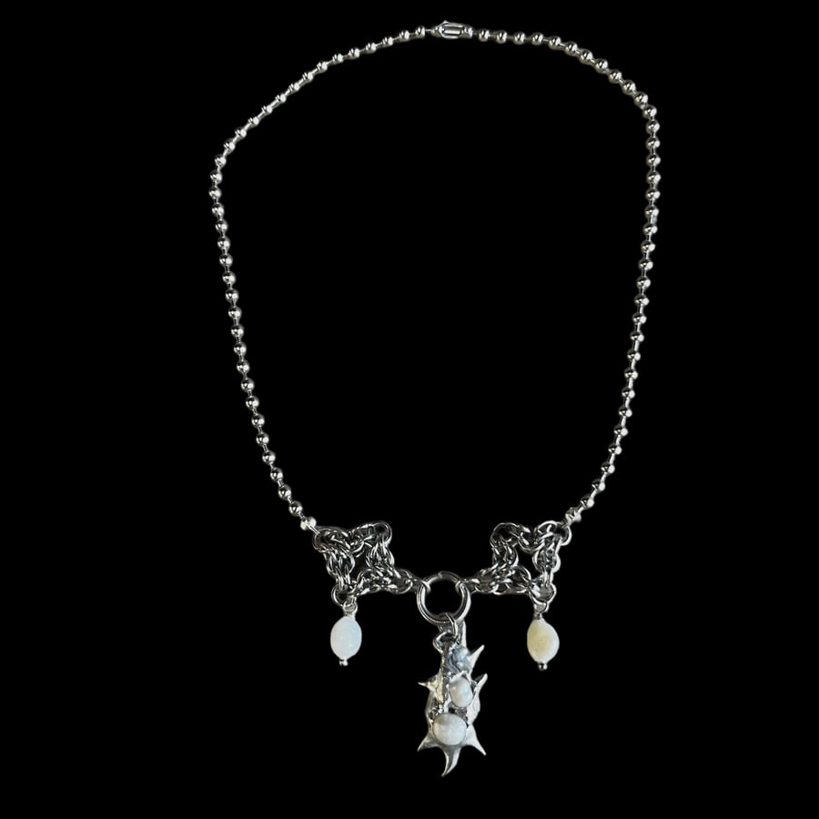 Image of Pearl Bastion Necklace