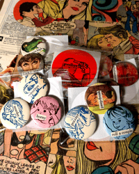 Image 6 of BODY HORROR BUTTONS [Packs]