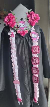 Image 1 of Graduation cap topper and Lei set