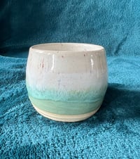 Image 1 of Petite tasse à espresso vert moucheté