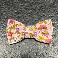 Image 1 of Barrette fleurie printanière 