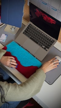 Image 5 of SnugPad - Merlot Wave 🍷