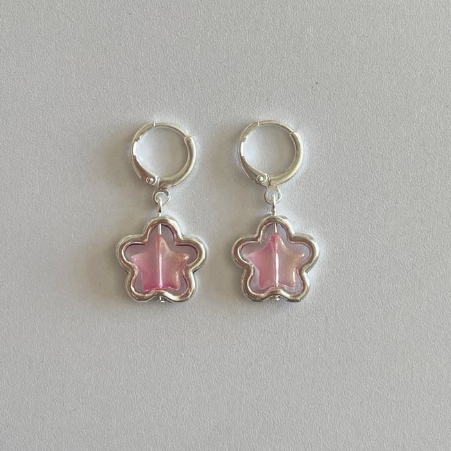 metal flower star silver huggie earrings