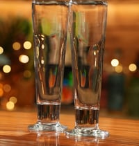 Tall footed pilsner glasses (set of 2)