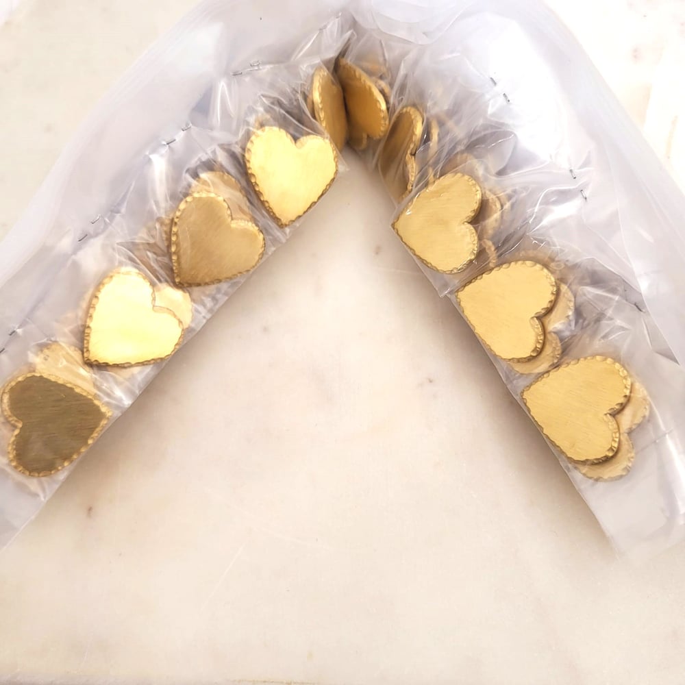 Image of 10 pcs/lot Heart Shape Pocket Hug Token Blanks (Hammered edges) for DIY Laser Engraving - Gold Color