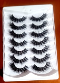 Image 3 of Khloe "Bashful" Lashes Set