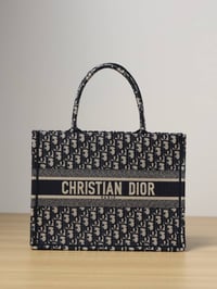 Image 7 of CD book totes