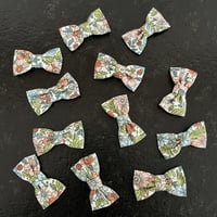 Image 2 of Barrette fleurie vert et rouille 