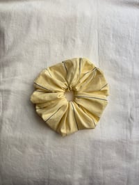 Scrunchie (Yellow)