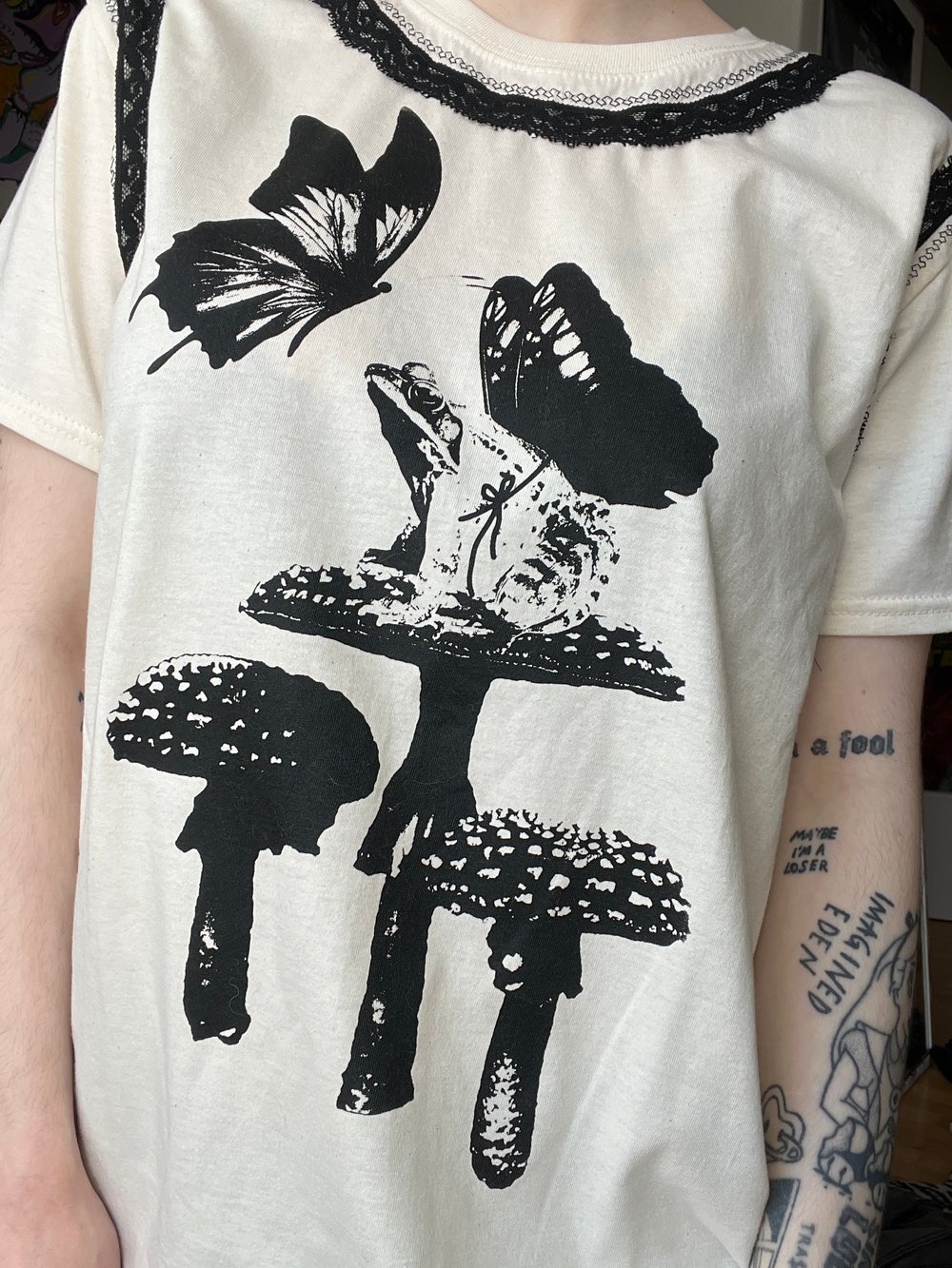 Image of STRANGE LOVE TEE BEIGE