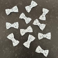 Image 3 of Barrette petites fleurs