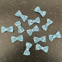 Image 3 of Barrette fleurs blanches 