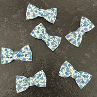 Image 3 of Barrette bouquet
