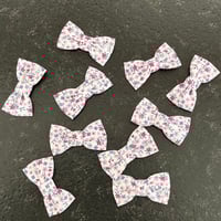 Image 2 of Barrette petites fleurs