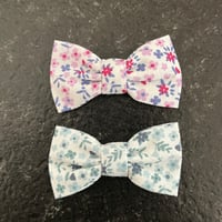 Image 1 of Barrette petites fleurs