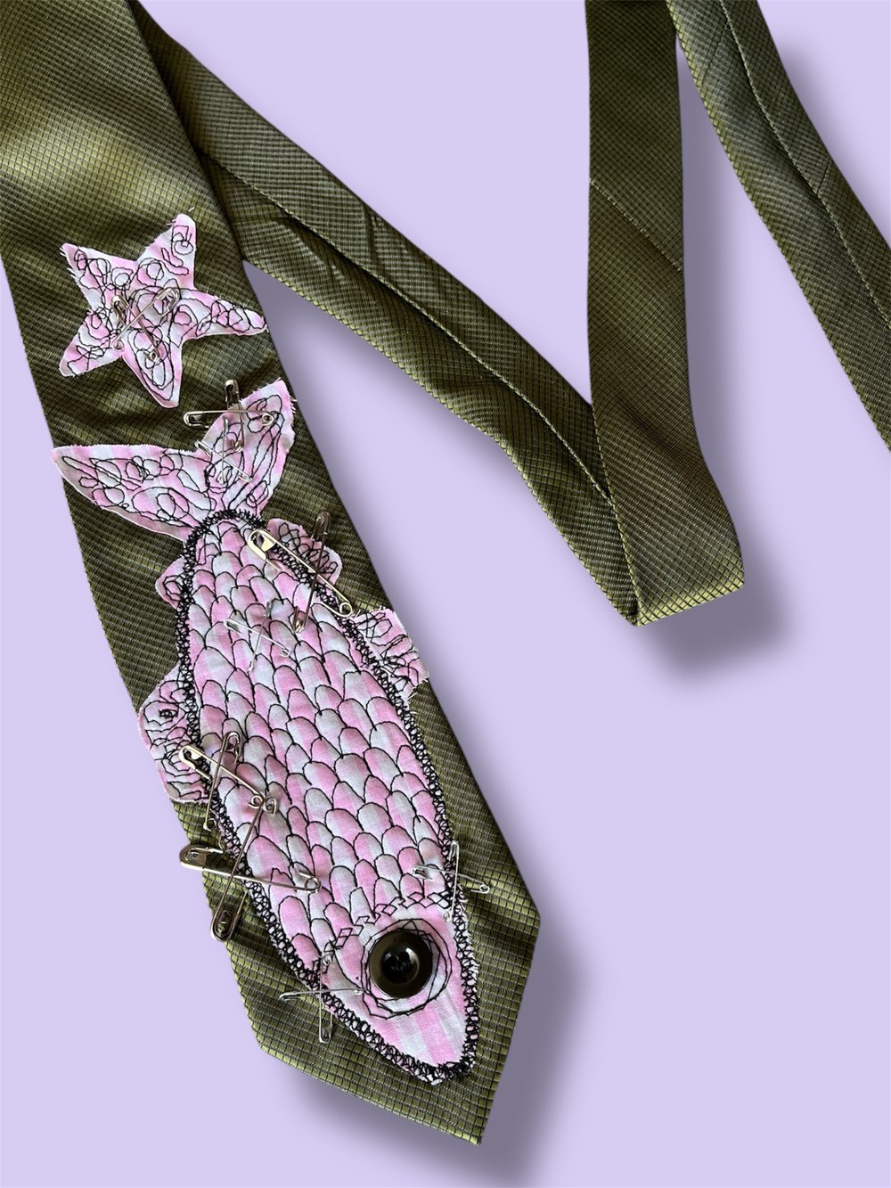 Image of FISH TIE #1.8